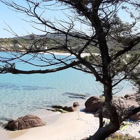 Un Angolo Di Paradiso A Pochi Passi Dal Mare Nel Villaggio Calarossa Isola Rossa