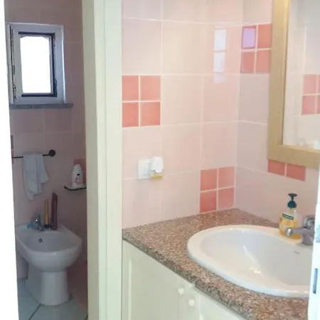 Vakantiehuis Un Angolo Di Paradiso A Pochi Passi Dal Mare Nel Villaggio Calarossa *